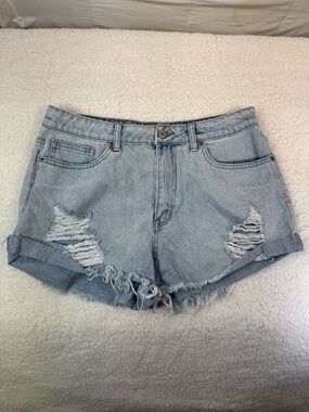 Forever 21 Distressed Denim Shorts Light Wash Size 31